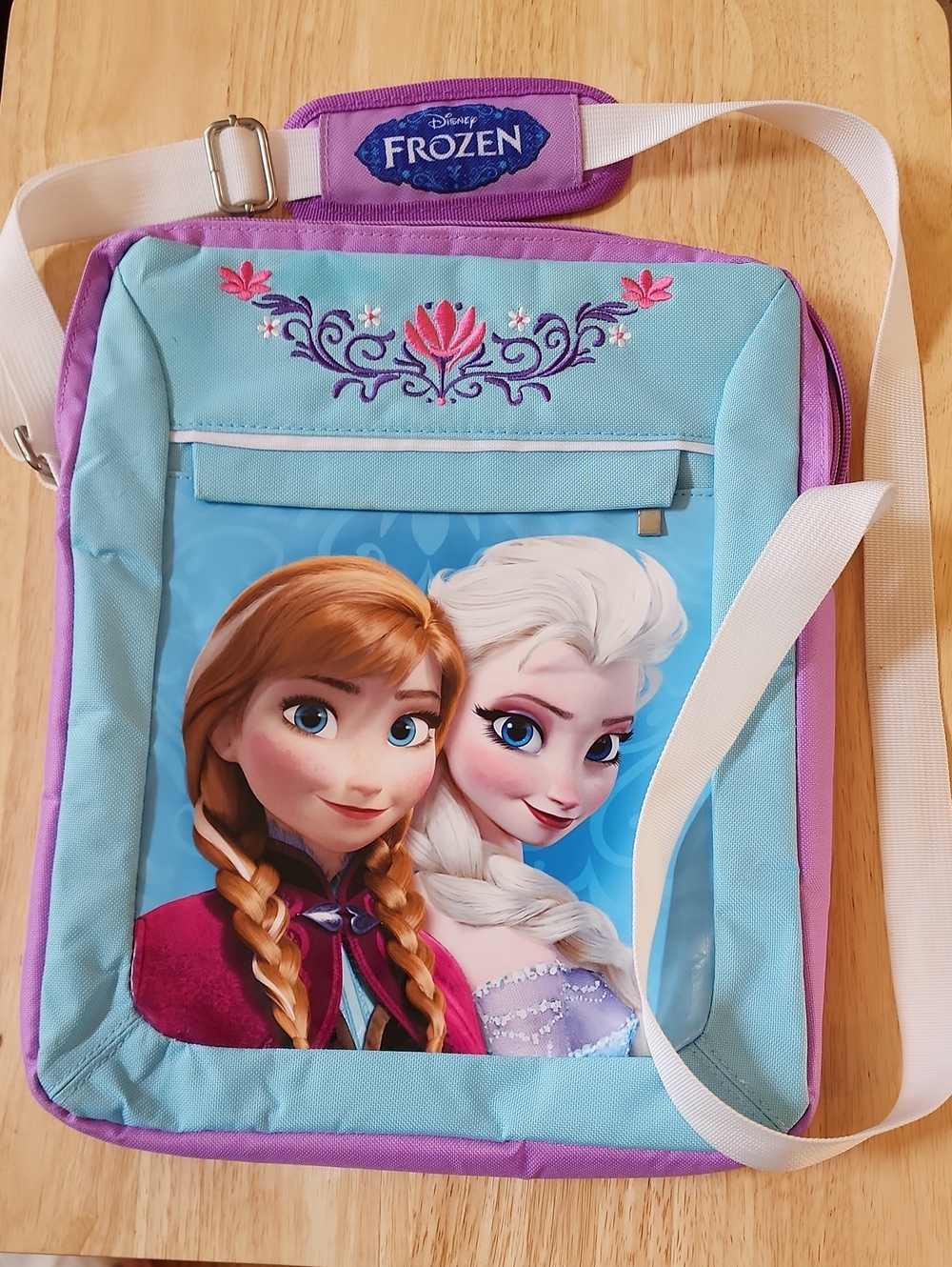 Disney Frozen Elsa & Anna Universal Tablet Tote Crossbody Bag eKids Excellent!